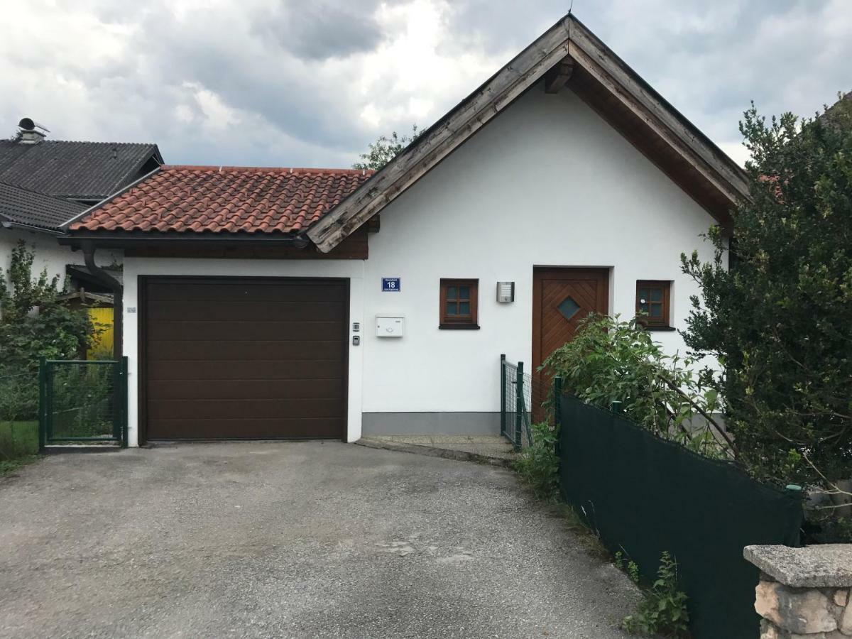 Knusperhaus Mit Garten Salzburg Exterior photo